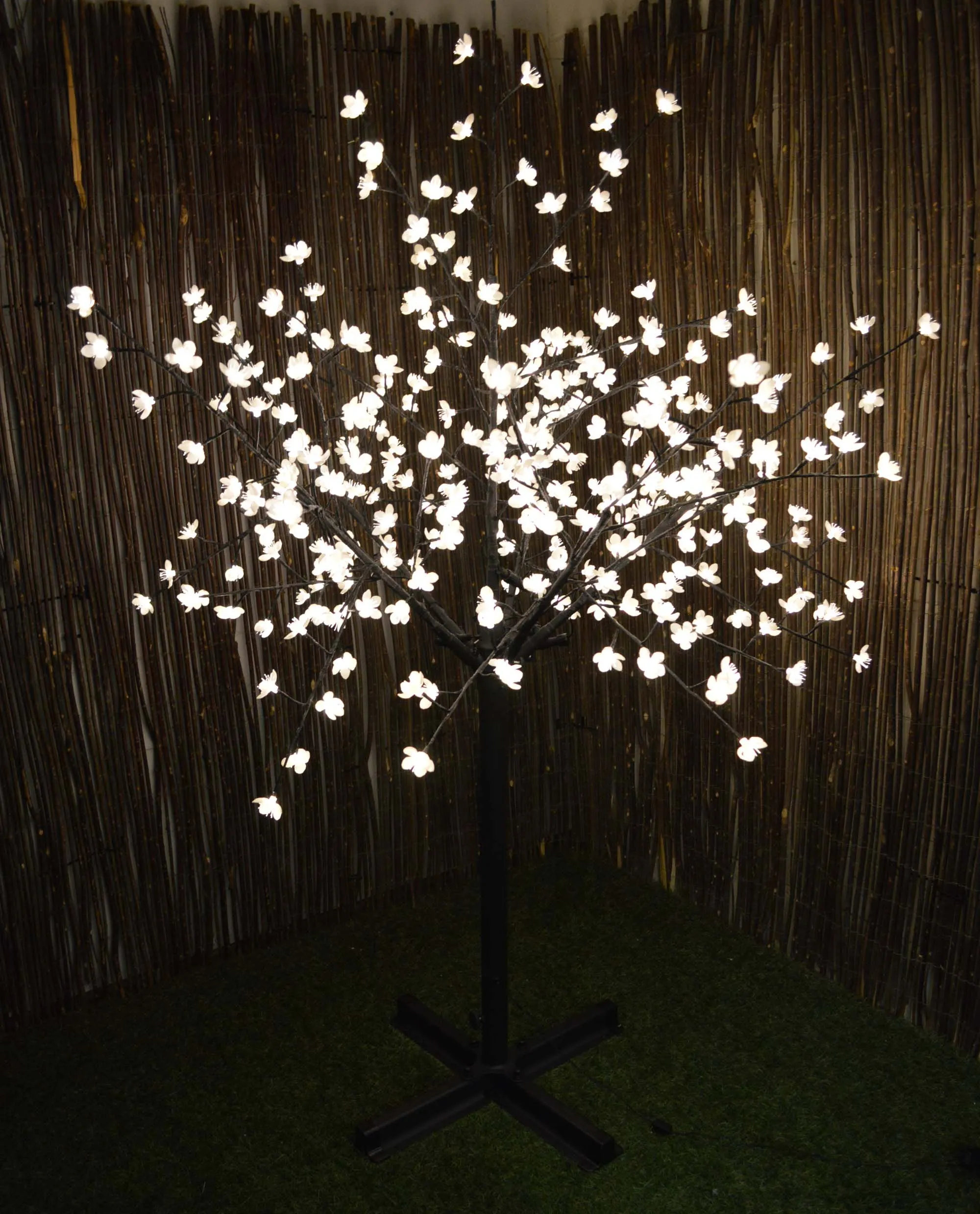 185cm 300 LEDs Indoor / Outdoor LED Cherry Blossom Christmas Tree - Warm White