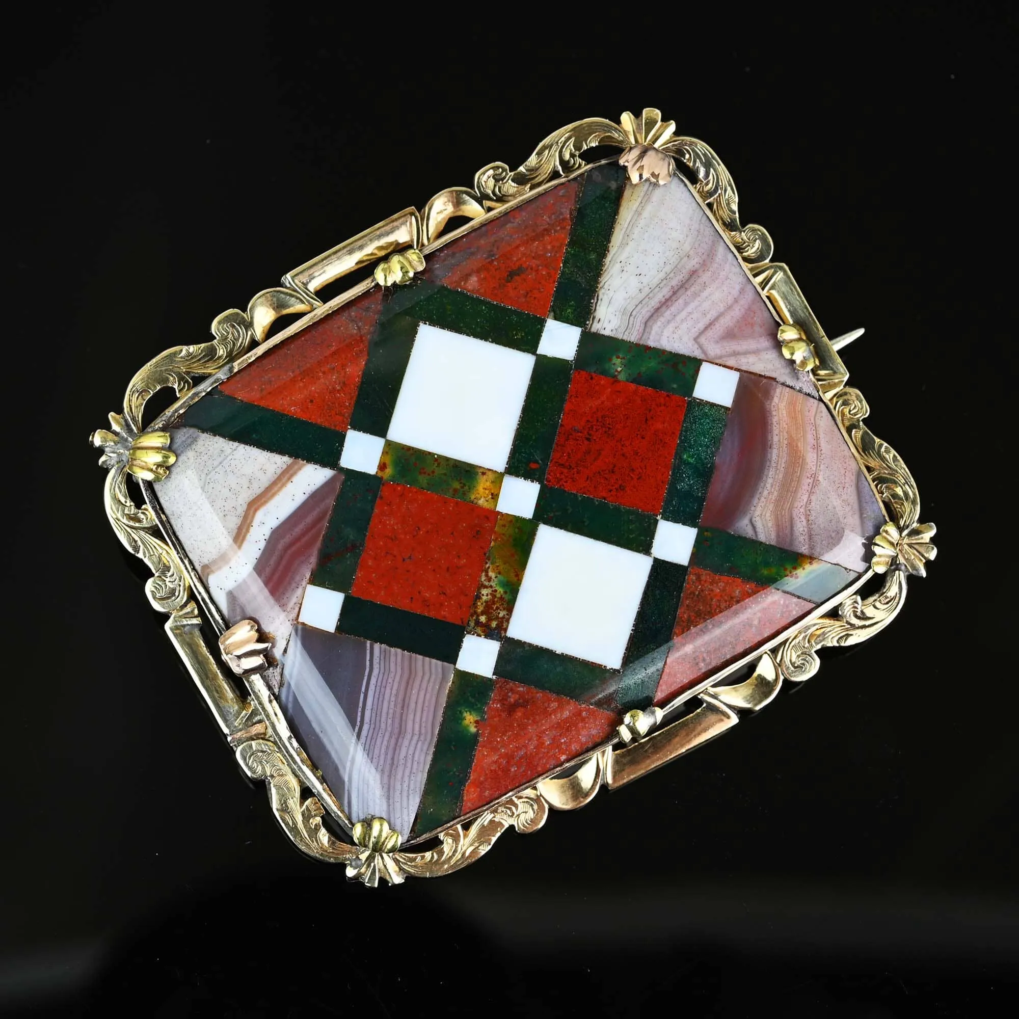 Antique 10K Gold Pietra Dura Scottish Agate Brooch