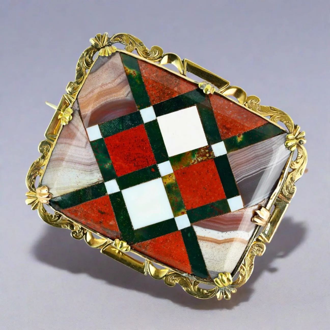 Antique 10K Gold Pietra Dura Scottish Agate Brooch