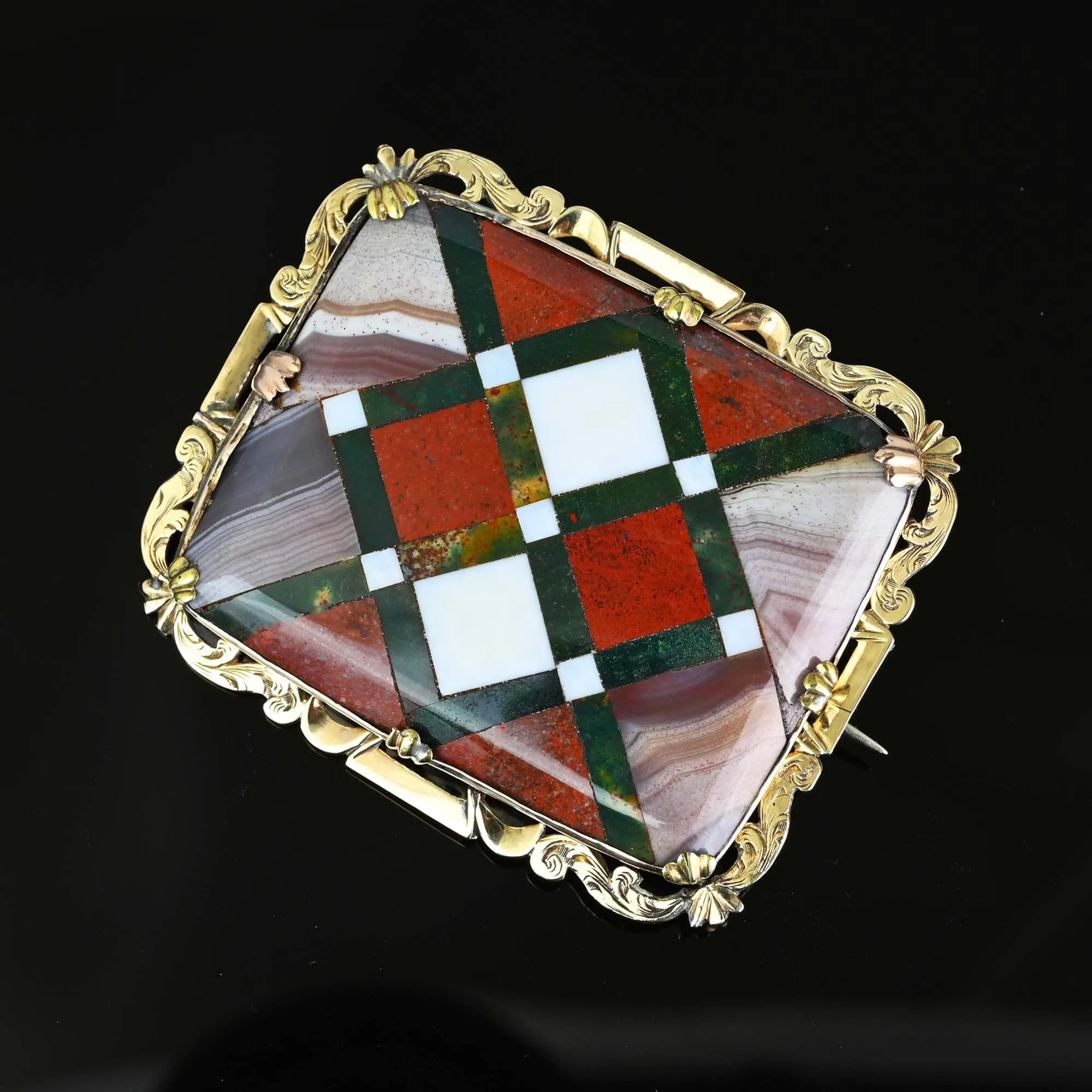 Antique 10K Gold Pietra Dura Scottish Agate Brooch