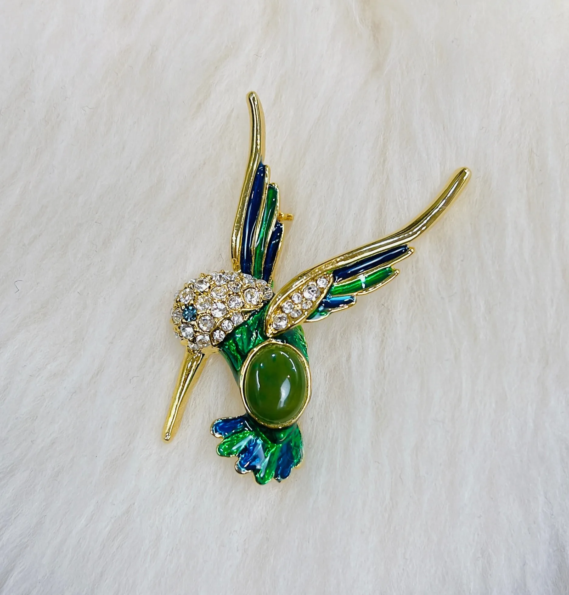 Canadian BC Jade Humming Bird Brooch / Pin Gold Colour