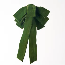 Luxurious Green Velvet Hand-Tied Christmas Loop Bow - Classic Holiday Decor Accessory