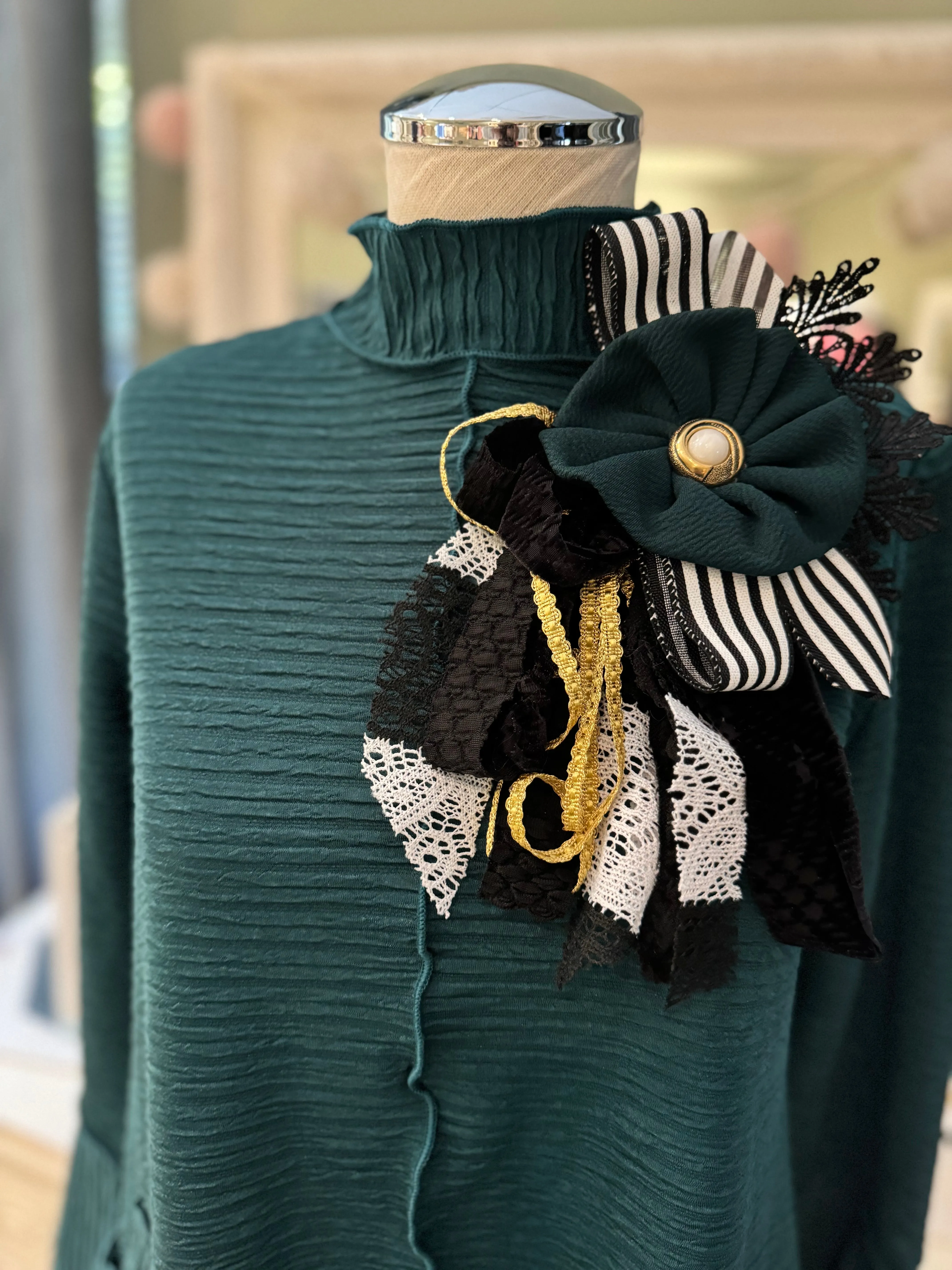 Flower brooch #119